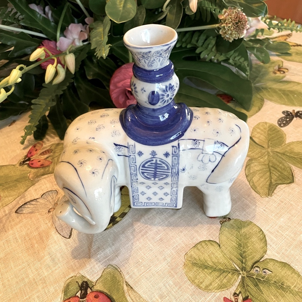 Vintage Chinese Ceramic Elephant Candlestick Holder - Picture 6 of 8